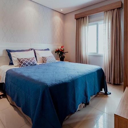 Bloom Guesthouse โอลัมบรา ภายนอก รูปภาพ