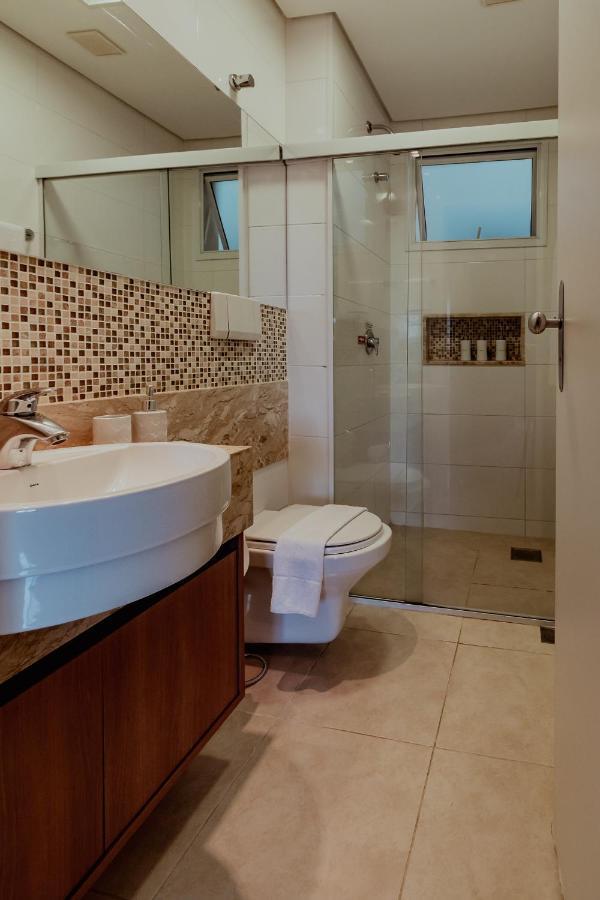 Bloom Guesthouse โอลัมบรา ภายนอก รูปภาพ