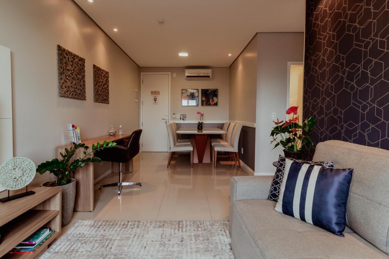 Bloom Guesthouse โอลัมบรา ภายนอก รูปภาพ