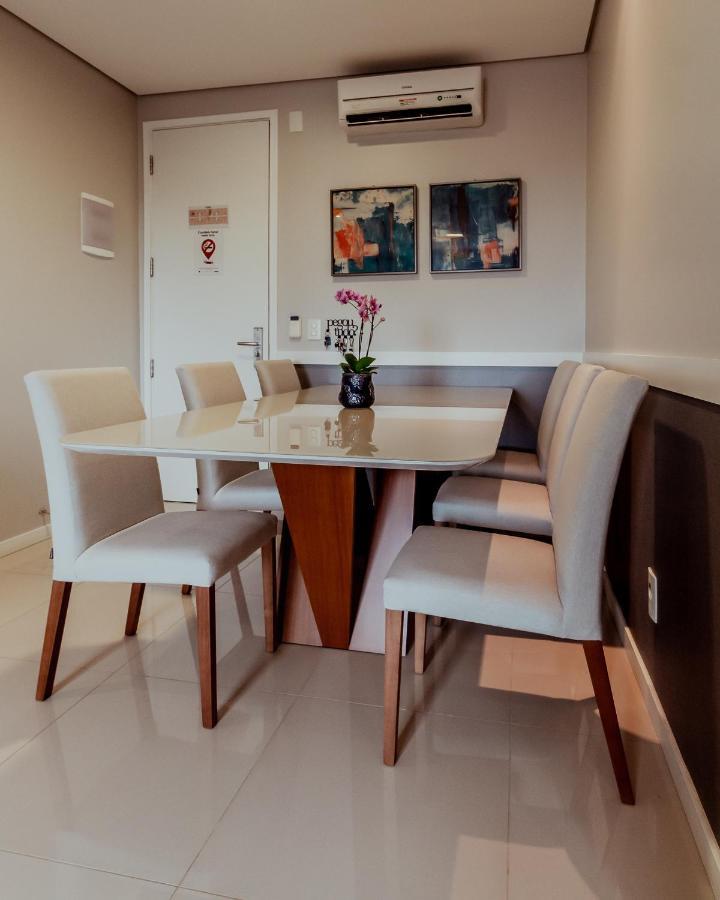 Bloom Guesthouse โอลัมบรา ภายนอก รูปภาพ